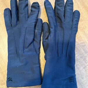 Elegant Black Gloves